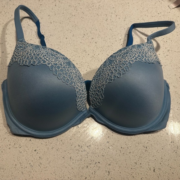 Body by Victoria Secret Bra - Picture 3 of 5